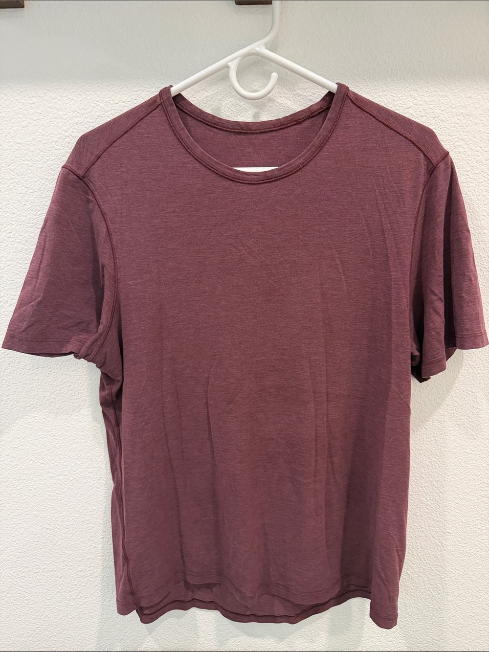 lululemon athletica Men's Short Sleeve Crew Tee in Dusty Maroon